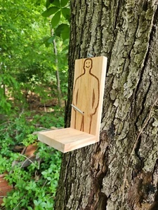 Squirrel Corn Feeder, Proudman - Picture 1 of 2