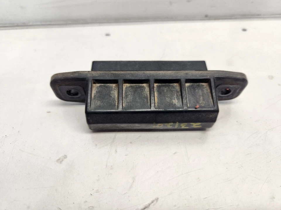 Toyota Rav4 LE 2013 puerta levadiza trasera panel táctil  Foto 1 de 4