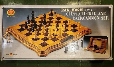 Vintage 1985 APEX 3 In 1 Chess Checker Backfammon Set Oak Wood Board Chess Pcs  - Image 1 of 4
