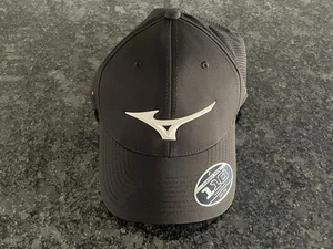 NEU Mizuno Tour Vent Snapback Mütze Kappe schwarz weiß Ulta Charitable Foundation - Bild 1 von 6