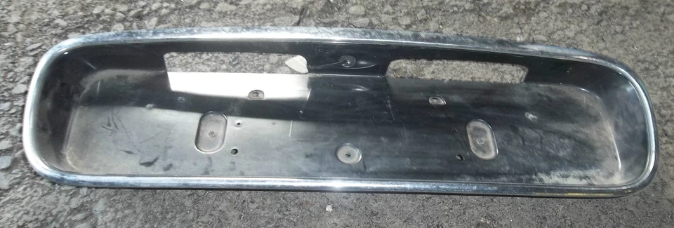 ROVER 400 BUBBLE 1995-1999 45 2000-2004 SALOON NUMBER PLATE SURROUND DRC100780 - image 1 of 1