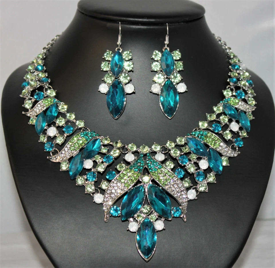 Schmuckset Damen Ohrringe, Kette Collier Silber Kristall Strass 2tlg. NEU - Bild 1 von 1