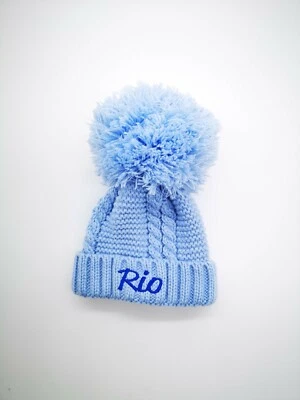  Personalizado Bordado Gris Rosa Blanco Azul Cable Pompón Bebé Niñas Niños Sombrero Foto 1 de 4