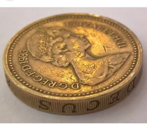 1983 Beautiful One Pound GB Queen Elizabeth II Rare DISCONTINUED Coin. Ungraded - Picture 1 of 3