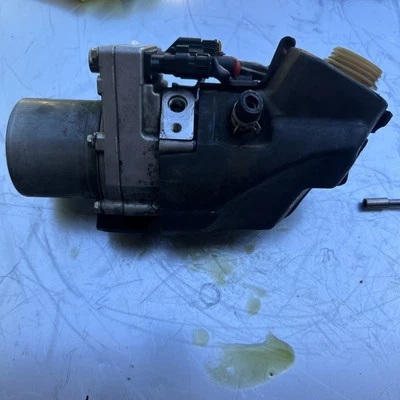 2013 Nissan Altima Conjunto de bomba de dirección asistida Sedán 3.5L 2.5L Usado Foto 1 de 2