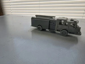 Camión de bomberos Pierce Vienna escala N kit sin decorar impreso en 3D - Imagen 1 de 4