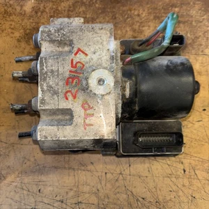 00 International 4700 dt466 OEM Manual 13499811-e Tracción trasera ABS Bomba de freno antibloqueo  - Imagen 1 de 9