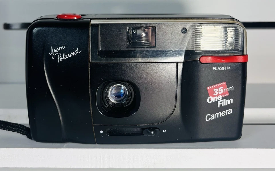 VTG Polaroid 35mm One Film Camera Point & Shoot Auto Film Tested Works W/strap - Image 1 of 4