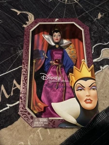 Disney Signature Collection Evil Queen Snow White Apple Doll Mattel 2014 NEW NIB - Picture 1 of 8