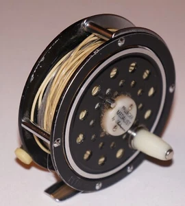 Vintage Pflueger Medalist '1494 CJ' Fly Reel - Picture 1 of 5