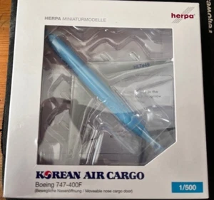 Herpa 1:500 Korean Air Cargo - Boeing 747-400F (Nose cone door) HL7449 MIB - Picture 1 of 7