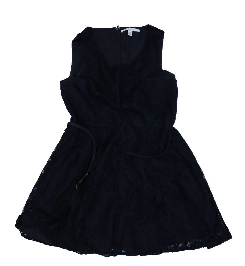 Vestido plisado sin mangas de encaje floral negro con cinturón LC Lauren Conrad para mujer 16 Foto 1 de 4