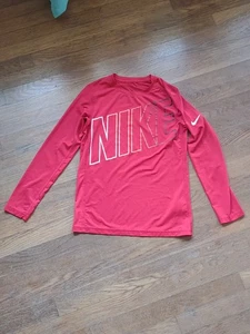 Boys' Nike Size Large Red Dri-Fit Long Sleeved Athletic Shirt - Picture 1 of 5