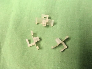 BIC TURNTABLE NEW SLIDE FASTENER # 37-559-01 FOR BIC MODELS 1000 981 980 960 - Picture 1 of 1