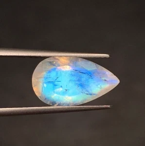 Piedra lunar arco iris natural de 5 unidades con forma de pera de fuego azul corte facetado tamaño 8x14 mm - Imagen 1 de 18