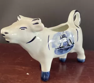 Vintage Delft Blue White Ceramic Porcelain Glazed Cow Milk Creamer With Crazing - Picture 1 of 10