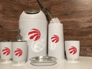 Toronto Raptors Team (NBA) weiß Kunststoff Mann Höhle 6-teilig Badezimmer Sets - Bild 1 von 1