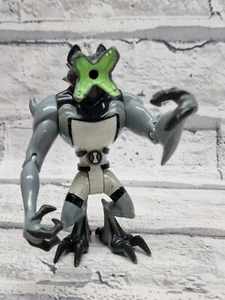 Ben 10 Ten BENWOLF Action Figure 4" Series 1 Wave 2 2006 - GREY WOLF CHARACTER - Picture 1 of 16