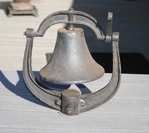 Vtg Cast Iron Black Dinner Bell Farm School Yoke No Clapper - Picture 1 of 5