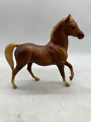 Breyer Molding Co Chestnut Classic Arabian 8" Horse - Image 1 of 4