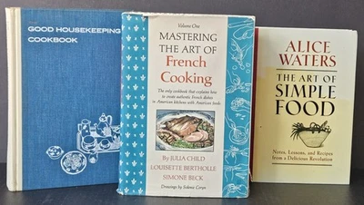 Vintage Lot of 3 Hardcover Cookbooks Mastering French, Good Housekeeping, Simple Foto 1 de 4