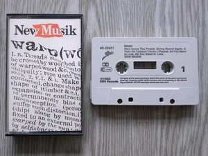 New Musik - Warp Cassette Album Audio Tape 1982 - Foto 1 di 4