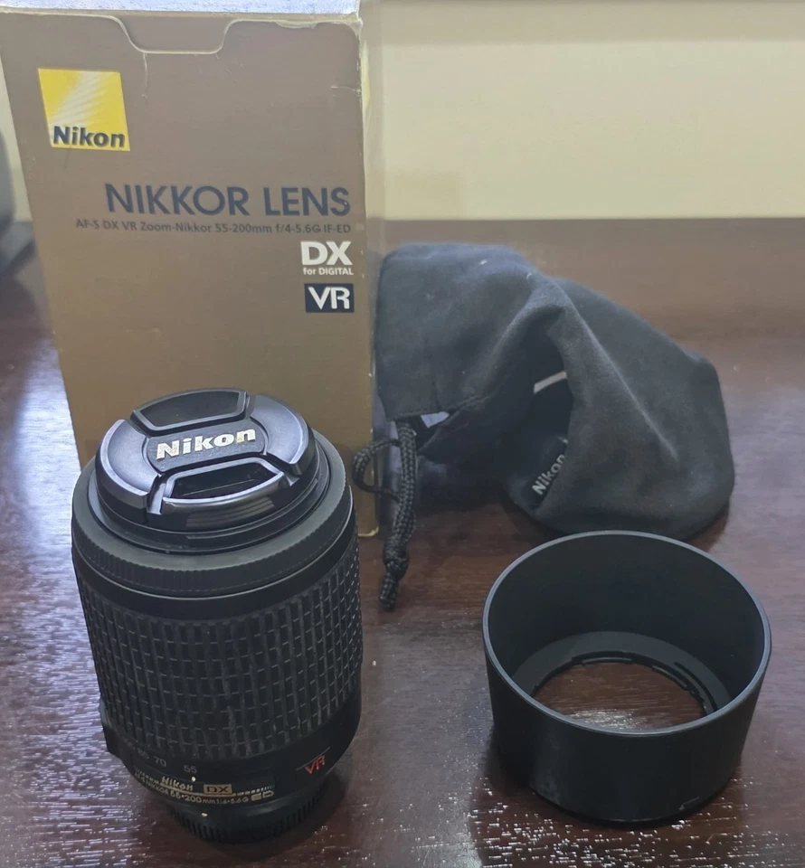 Nikon AF-S DX VR Zoom-Nikkor 55-200mm f/4-5.6G IF-ED Lens - image 1 of 1