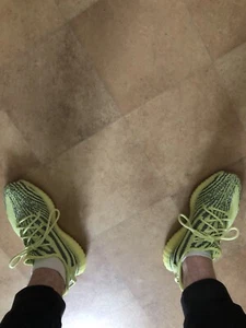 Adidas Yeezy Boost 350 v2 Semi Frozen Yellow - Bild 1 von 5