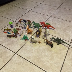 Menge 26 ~ Vintage und Modern Lot Dinosaurier Spielzeug gemischt Tier Actionfiguren - Bild 1 von 10