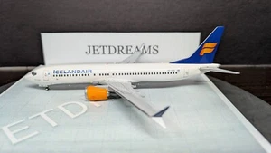 1/200 ICELANDAIR BOEING 737 MAX 8 2010'S COLORS "JOKULSARLON" TF-ICE GEMINI JETS - Picture 1 of 8