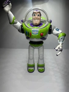 Buzz Light Year - Disney Store Figur - Andy zu Fuß - Bild 1 von 6