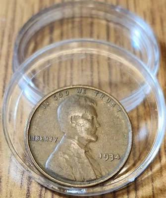 1934 Lincoln Wheat Penny No Mint Mark Rare Find Year End Bonus - Image 1 of 2
