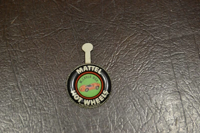 1968 McLAREN M6A  VINTAGE HOT WHEELS REDLINES CARS METAL BADGE - Image 1 of 2