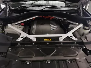 Barra de puntal delantera de 6 puntos Ultra Racing para BMW G05/G06 (XDRIVE45E) 3.0 4x4 2018+ - Imagen 1 de 8