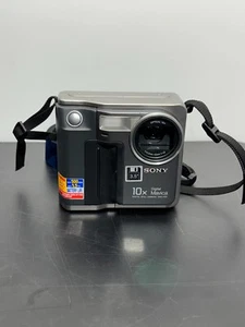 Sony Mavica MVC-FD7 Digital Floppy Disk Vintage Camera-Disk Issues - Picture 1 of 4