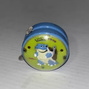 De colección 1998 Tiger Electronics Pokemon BLASTOISE YoYo FUNCIONA NECESITARÁ BATERÍA NUEVA - Imagen 1 de 4