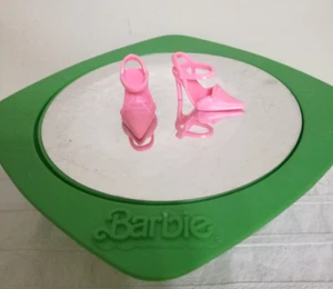 2009 Holiday Barbie Pointed Toe Heels Pumps Rosa Model Muse Mattel - Foto 1 di 6