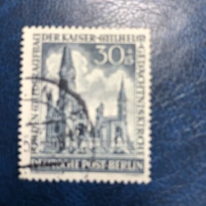 Stamp Germany Berlin 1953 Rebuilding Fund For Church 30+15 Pfg MiNo. 109 Used - Picture 1 of 1