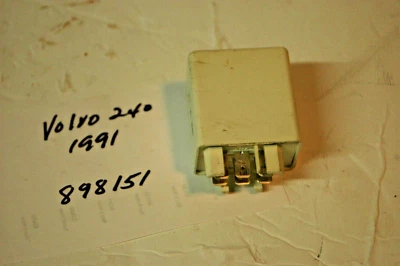 1991 年沃尔沃 240 244 燃油系统主继电器原始设备制造商 #898151 — 第 1/2 张图片