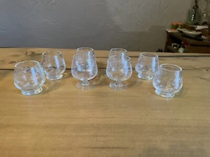 Mini bicchieri incisi vintage - Foto 1 di 2