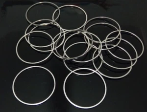 20pz connettori links tondo in ottone 25mm colore argento chiaro bijoux - Foto 1 di 1