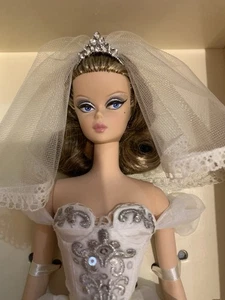 NRFB NEW - 2013 Principessa Silkstone Barbie GOLD LABEL #BCP83 COLLECTIBLE - Picture 1 of 4