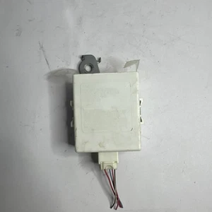 Toyota Sequoia 2008-2018 Keyless Entry Receiver 89741-0C060 - Picture 1 of 6