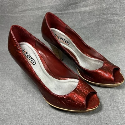 Bombas de punta abierta metálicas rojas rubí 7 no listadas por Kenneth Cole Foto 1 de 4