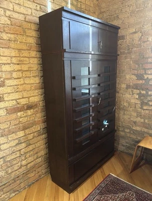 Beautiful Antique Walnut Wardrobe Armoire Excellent Condition - Image 1 of 4