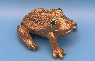Small Brass Frog Hinged Pill Box Trinket Collectible Medical - Image 1 of 4