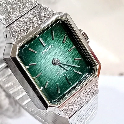 Rare Vintage Seiko Ladies 23J Manual Wind Watch Green Sunburst WGP Textured - image 1 of 4