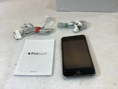 Apple iPod touch 8 GB (2nd Generation) - Image 1 of 4
