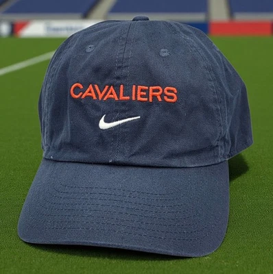 Gorra Virginia Cavaliers Nike 2024 Sideline Club Team emitida ajuste relajado L/XL  Foto 1 de 4