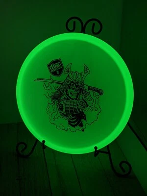 New Discmania Active Premium Glow Shogun Putter Disc Golf Disc  - Image 1 of 4